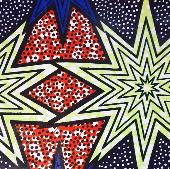 Reversible African Face Mask - Picture 14 of 16